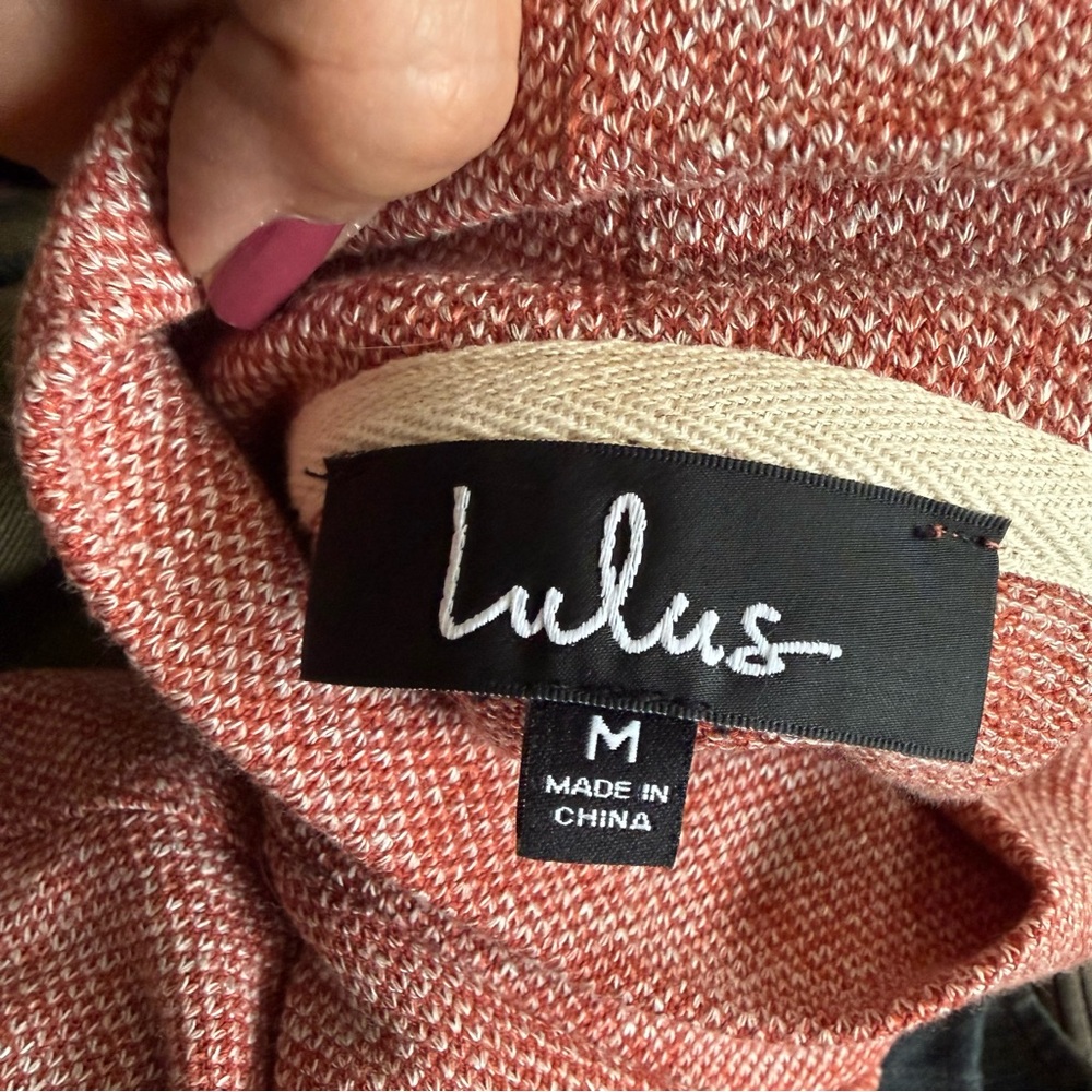 Lulu's Cowl Neck Light Weight Cropped Long Sleeve Sweater, M, UGC - Picture 9 of 12